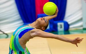 Direction les championnats de France individuel de gymnastique rythmique pour Mina !